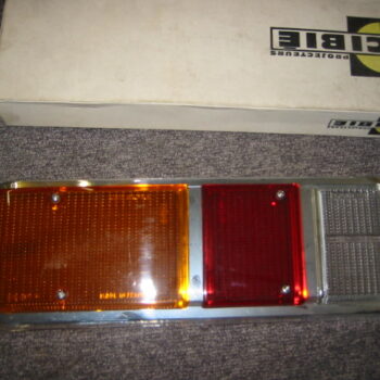 Schlußleuchtenglas / links mit Rückfahrlicht