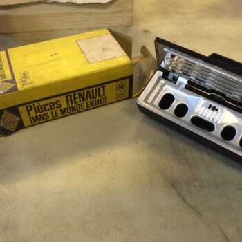 Aschenbecher vorne TL