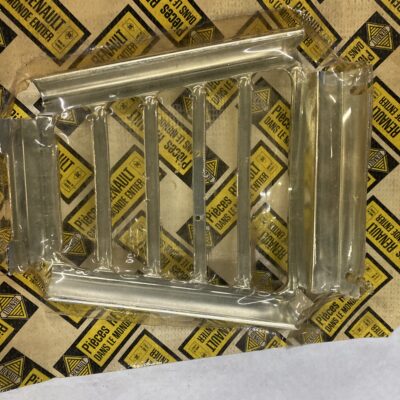 Kühlergrill mitte Alu NOS